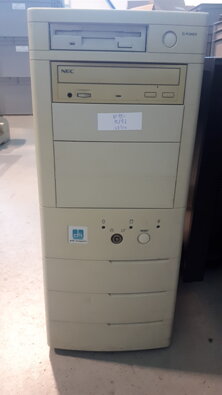 PC - Pentium 150, 16MB RAM, 1.2GB HDD, S3 Trio64V 1MB, CD-ROM, FDD
