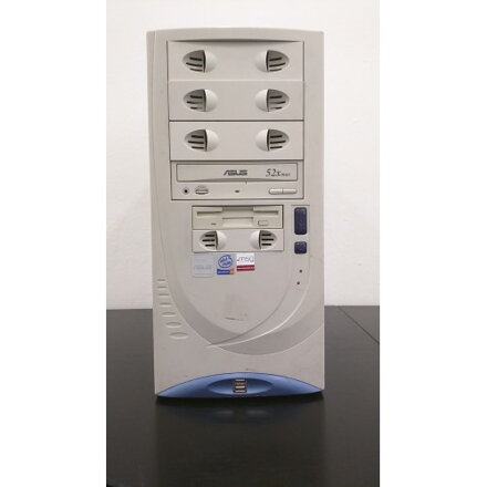 P4 2.6GHz, 768MB RAM, 80GB HDD, Matrox G450 32MB, CD