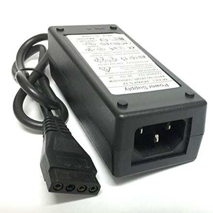Napájací adaptér 220V na molex 12V a 5V