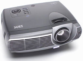 IBM E400 DLP Projector