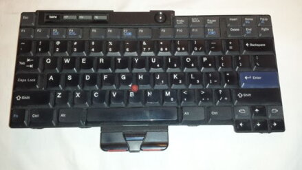 IBM ThinkPad R31 klávesnica