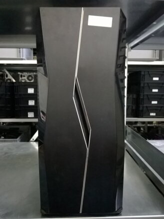 PC Core 2 Quad Q9300, 4GB RAM, 1TB HDD, DVD-RW, MSI XN 8600 GTS (256MB VRAM)