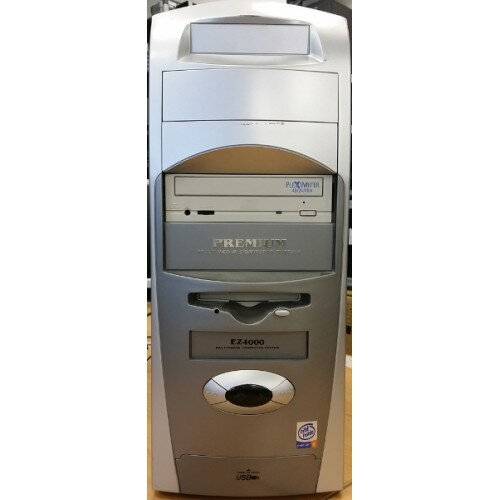 intel pentium 4 2.4ghz, 768mb ram, geforce 64mb, 40gb hdd, cd-rw