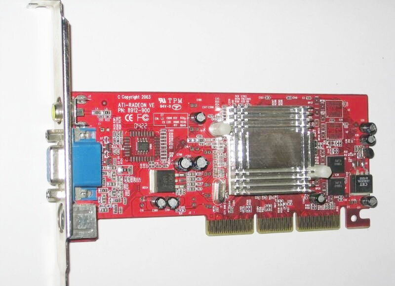 ATi Radeon 7000 32Bit 32MB W/TV SDR