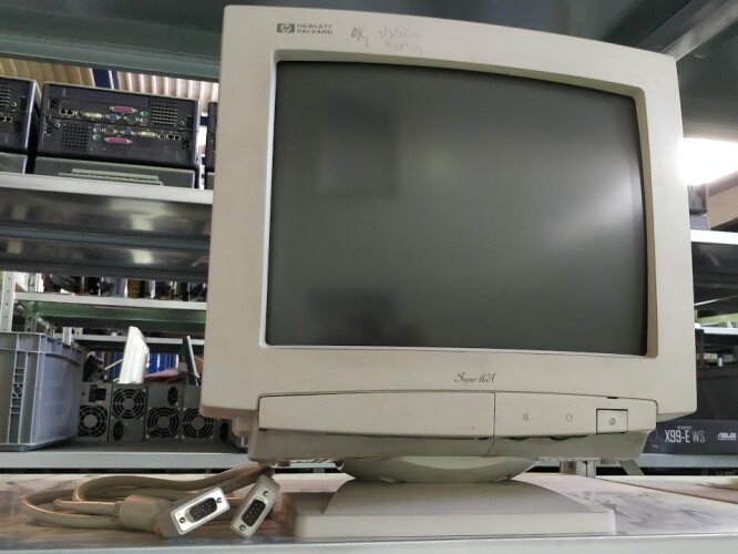 HP D2803A, 9 pin 14 inch CRT monitor