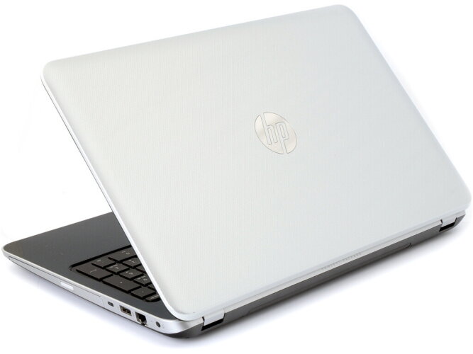 HP Pavilion 15-e058sc (trieda B), AMD E1-2500, 4GB RAM, 500GB HDD, DVD-RW, 15.6 LED, Win 8.1