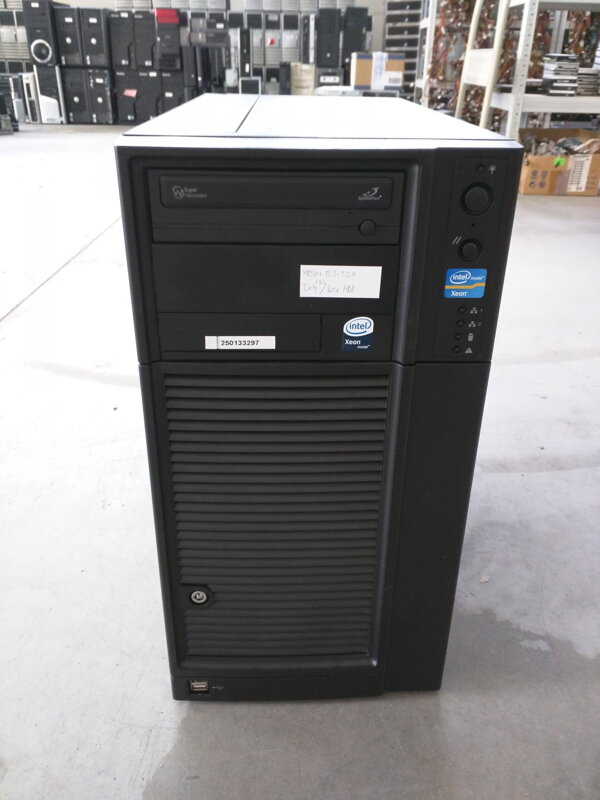 Xeon E3-1220 8GB no HDD DVD-RW