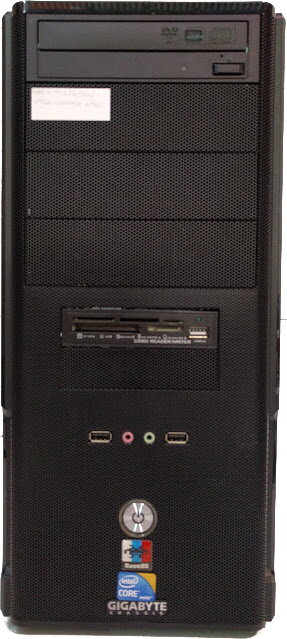 Intel Core i3-530, 4GB RAM, 500GB HDD, GeForce GT220, DVDRW