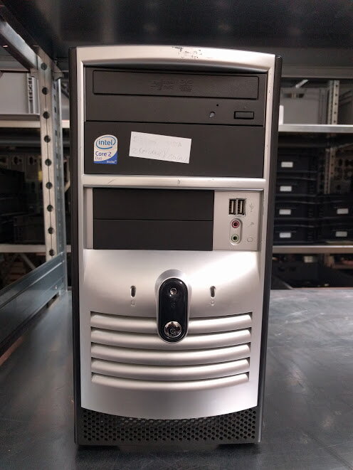 Intel Core 2 Duo E8400, 2GB RAM, 250GB HDD, DVD-RW, Vista