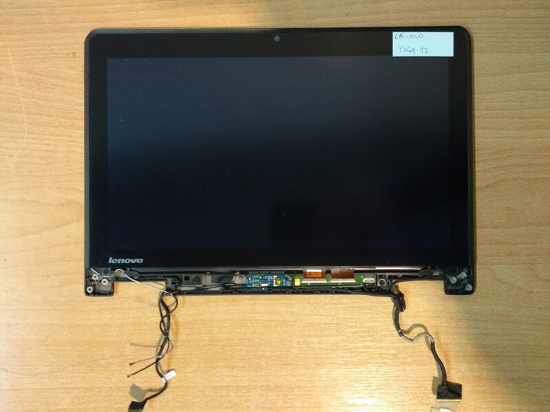 Lenovo ThinkPad Yoga 12 displej